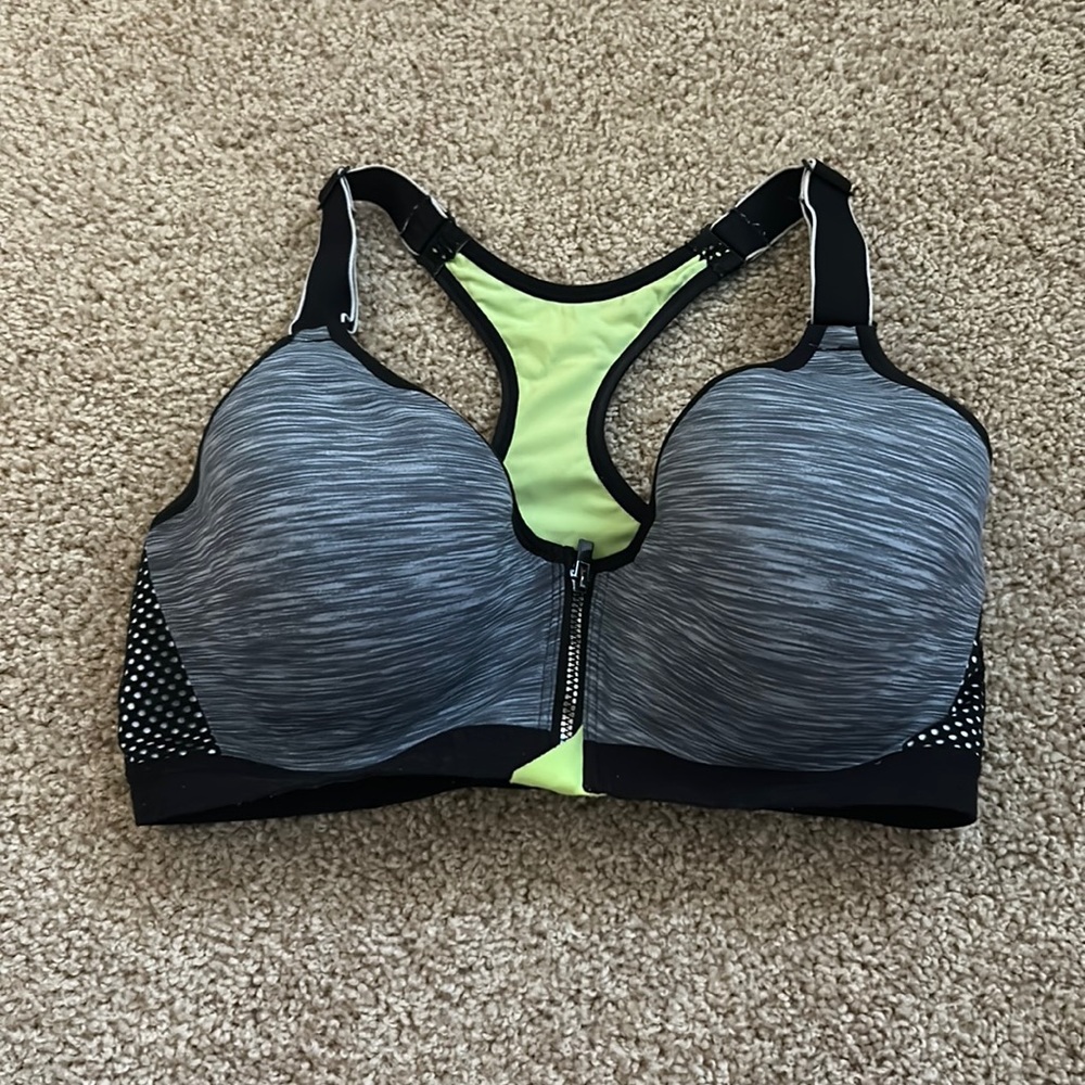 Maiden Form 34DD Wired Zipper Work Out Bra for Women.